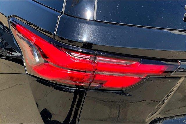 2022 Chevrolet Traverse Vehicle Photo in TOPEKA, KS 66609-0000