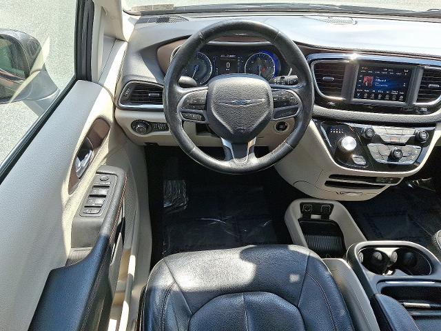 2019 Chrysler Pacifica Vehicle Photo in HARRISBURG, PA 17111-1033