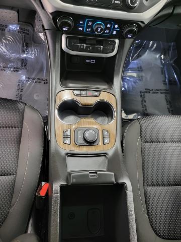 2023 GMC Acadia Vehicle Photo in APPLETON, WI 54914-8833