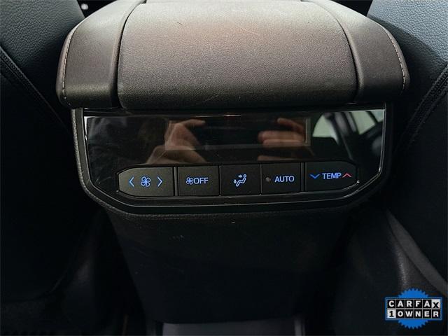 2020 Toyota Highlander Vehicle Photo in Puyallup, WA 98371