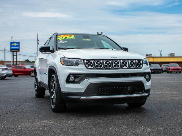2024 Jeep Compass Vehicle Photo in MADISON, IN 47250-1611