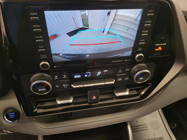 2022 Toyota Highlander Vehicle Photo in Oshkosh, WI 54904