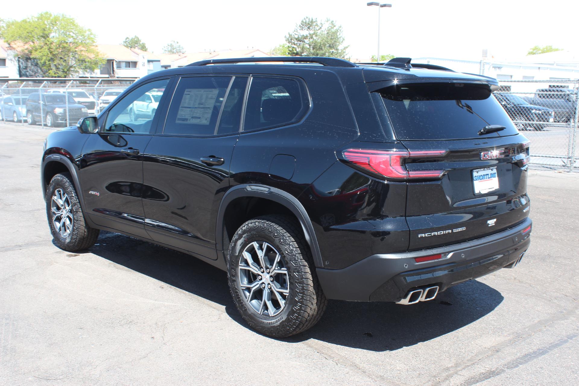 2025 GMC Acadia Vehicle Photo in AURORA, CO 80012-4011