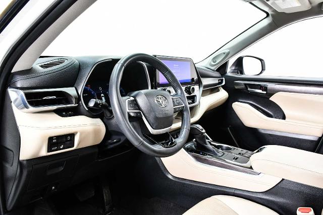 2023 Toyota Highlander Vehicle Photo in DALLAS, TX 75235