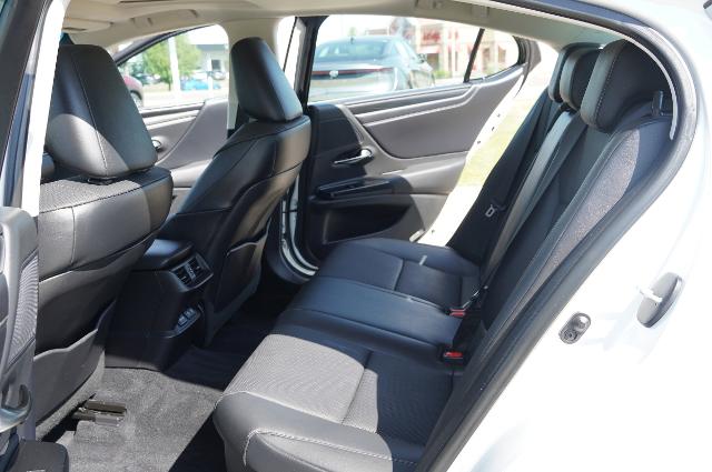 2021 Lexus ES 300h Vehicle Photo in Riverdale, UT 84405