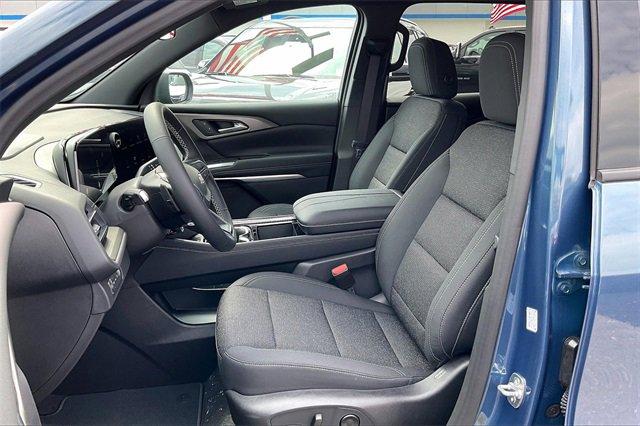 2025 Chevrolet Traverse Vehicle Photo in INDEPENDENCE, MO 64055-1314