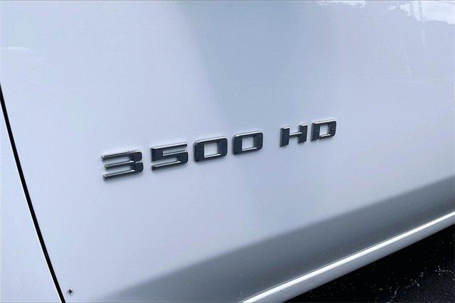 2023 Chevrolet Silverado 3500 HD Chassis Cab Vehicle Photo in INDEPENDENCE, MO 64055-1314
