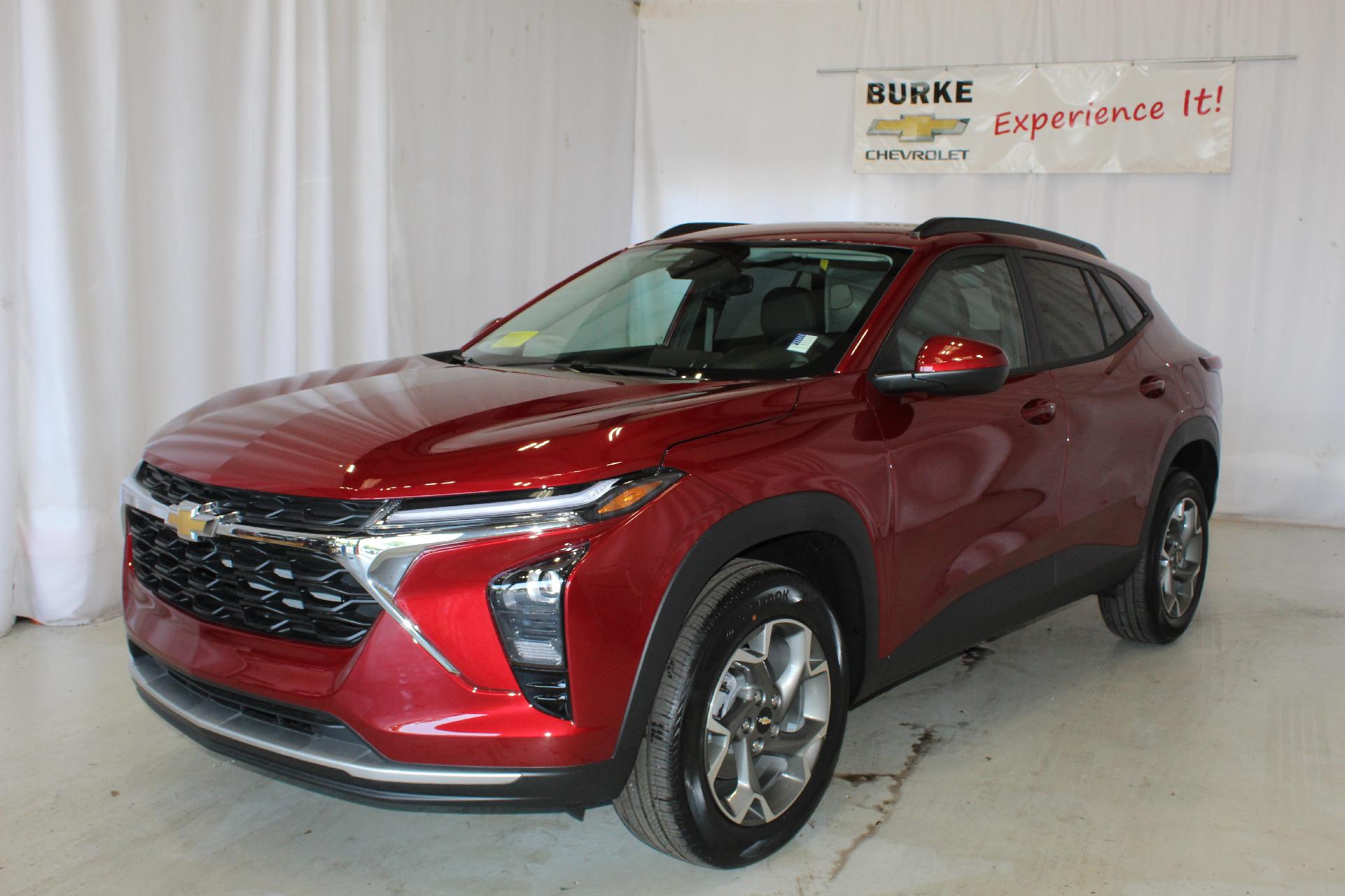 2025 Chevrolet Trax Vehicle Photo in NORTHAMPTON, MA 01060-1120