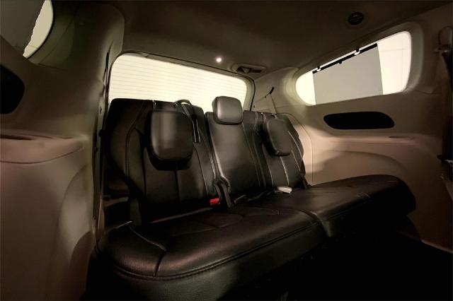 2022 Chrysler Pacifica Vehicle Photo in Lees Summit, MO 64086