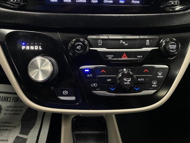2017 Chrysler Pacifica Vehicle Photo in Appleton, WI 54913