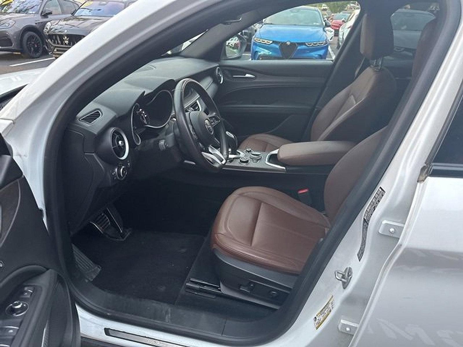 2022 Alfa Romeo Stelvio Vehicle Photo in Willow Grove, PA 19090