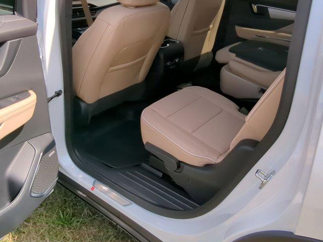 2025 Buick Enclave Vehicle Photo in ALBERTVILLE, AL 35950-0246