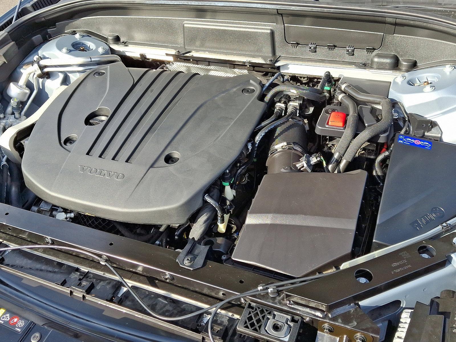 2022 Volvo XC60 Vehicle Photo in Trevose, PA 19053