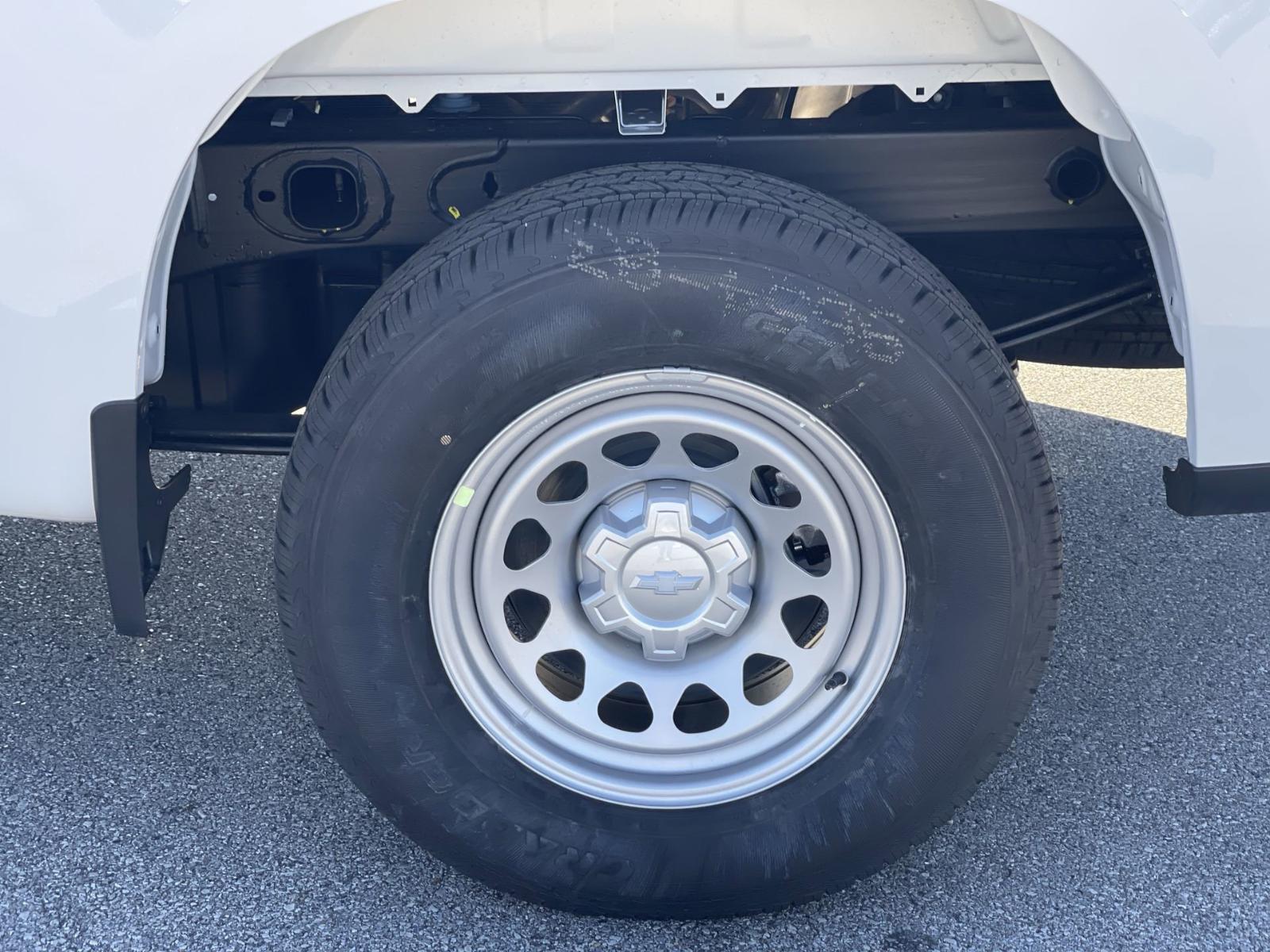 2025 Chevrolet Silverado 1500 Vehicle Photo in BENTONVILLE, AR 72712-4322