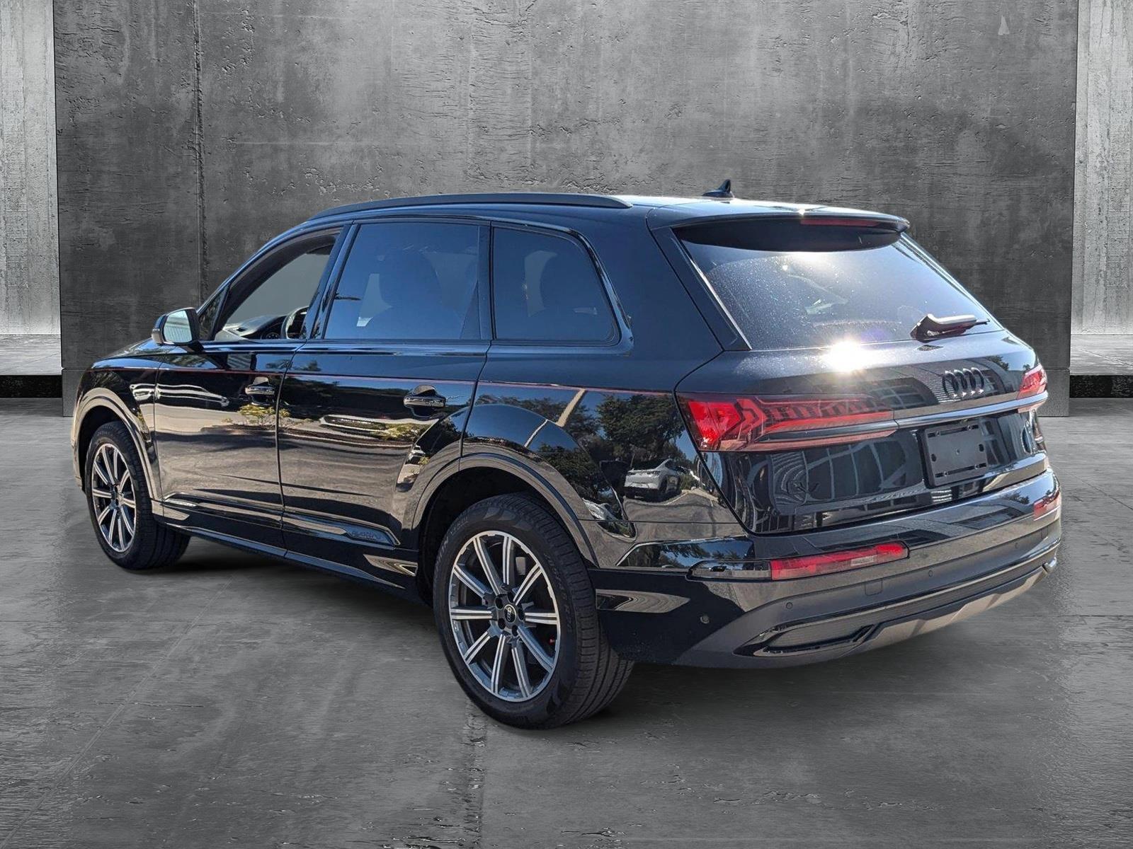 2022 Audi Q7 Vehicle Photo in Pompano Beach, FL 33064