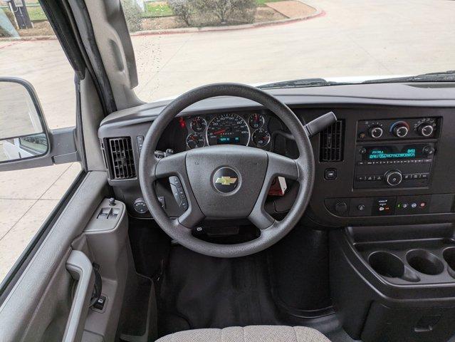 2022 Chevrolet Express Passenger 3500 Vehicle Photo in SELMA, TX 78154-1460