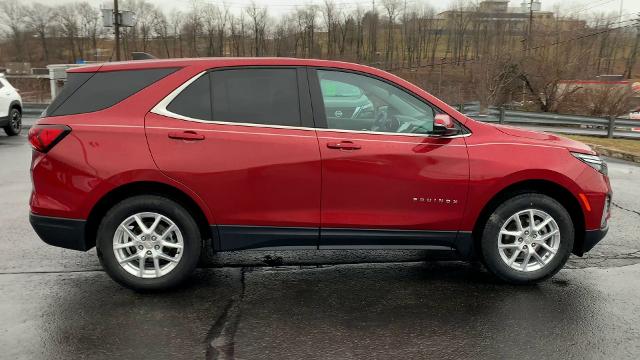 2022 Chevrolet Equinox Vehicle Photo in MOON TOWNSHIP, PA 15108-2571