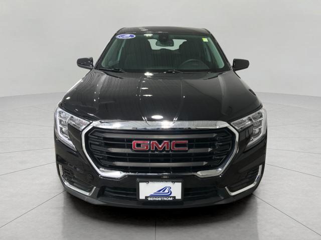 2024 GMC Terrain Vehicle Photo in GREEN BAY, WI 54303-3330