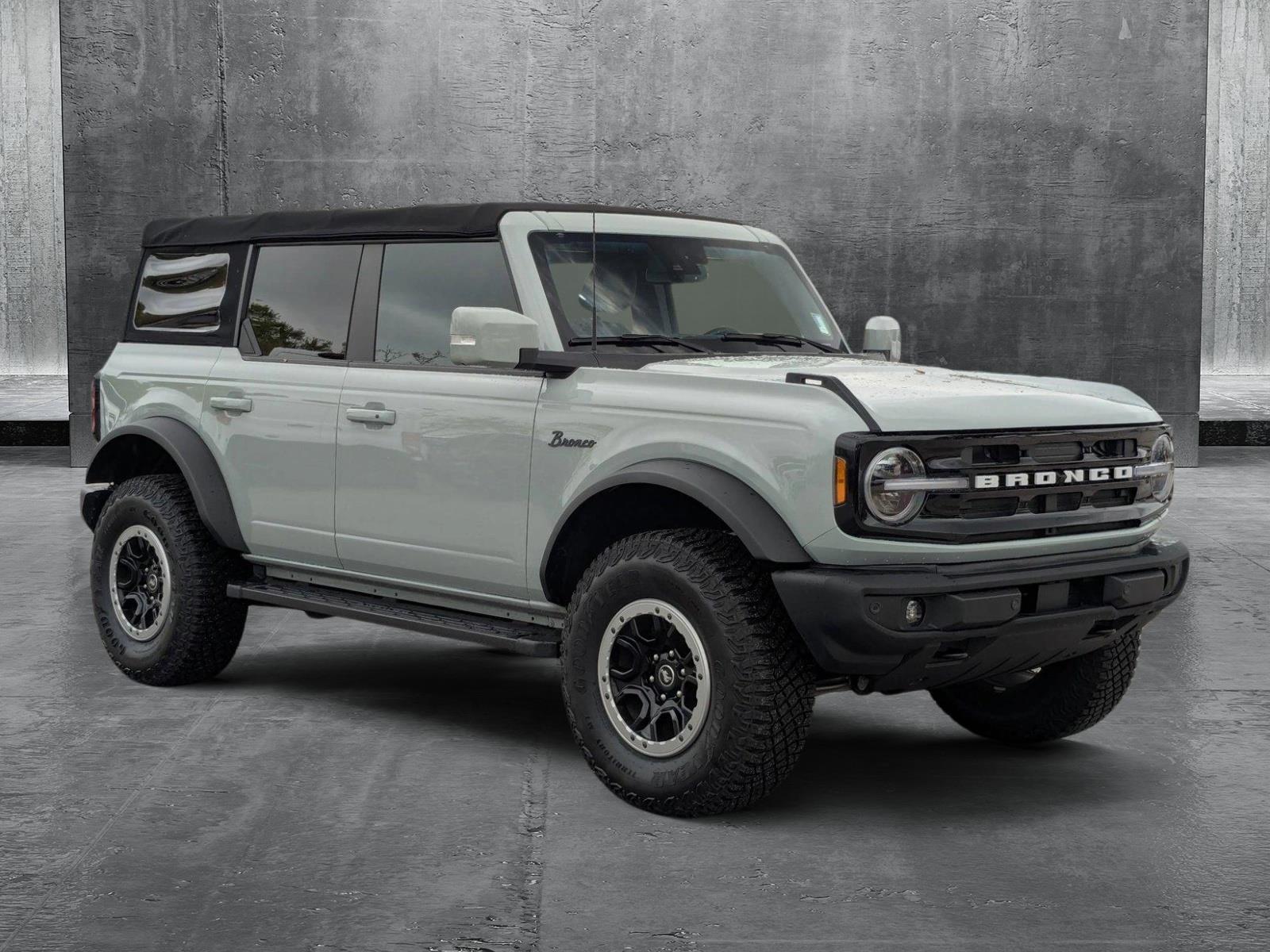 2022 Ford Bronco Vehicle Photo in St. Petersburg, FL 33713