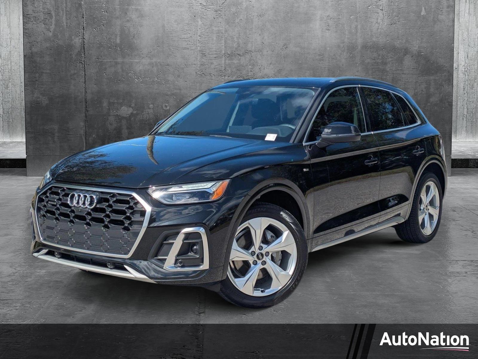 2022 Audi Q5 Vehicle Photo in Sarasota, FL 34231