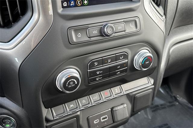 2024 GMC Sierra 1500 Vehicle Photo in ELK GROVE, CA 95757-8703