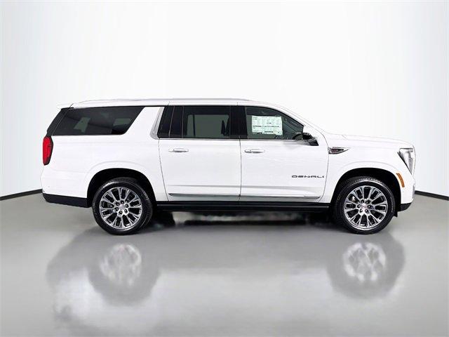 2025 GMC Yukon XL Vehicle Photo in PUYALLUP, WA 98371-4149