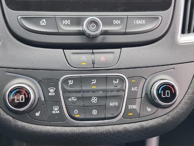 2020 Chevrolet Malibu Vehicle Photo in GREEN BAY, WI 54304-5303