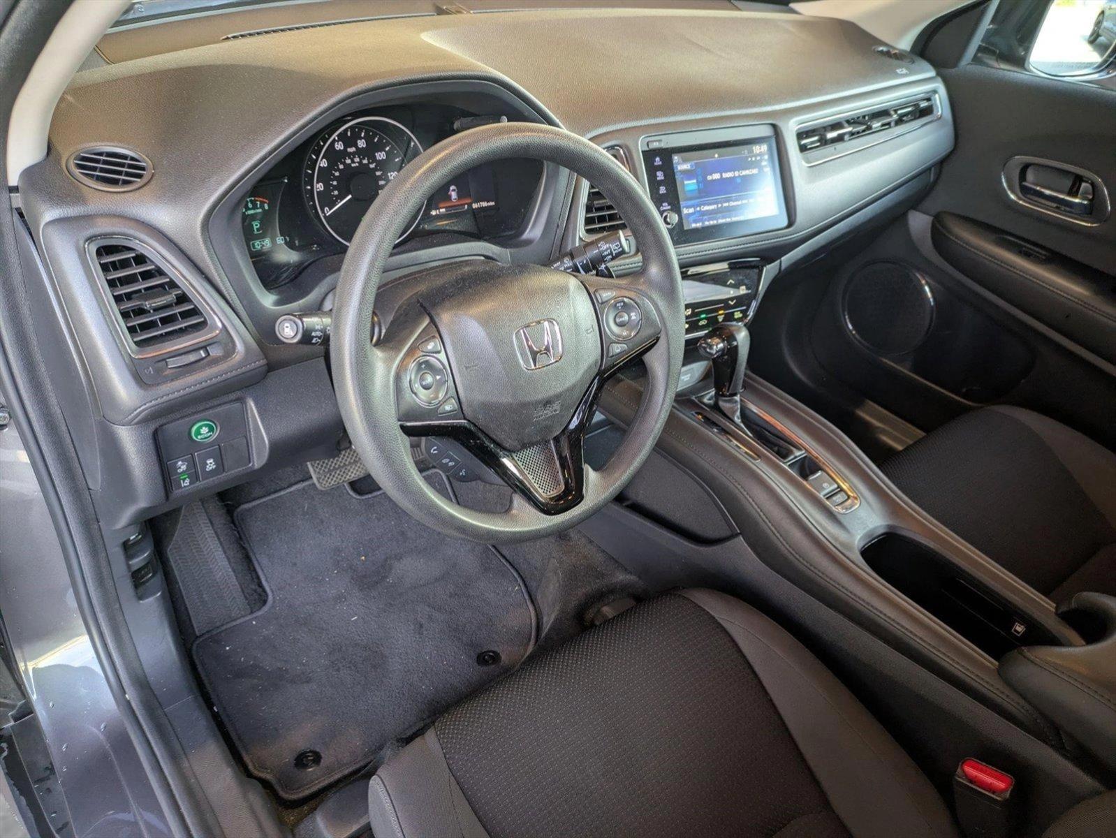 2021 Honda HR-V Vehicle Photo in Valencia, CA 91355-1794