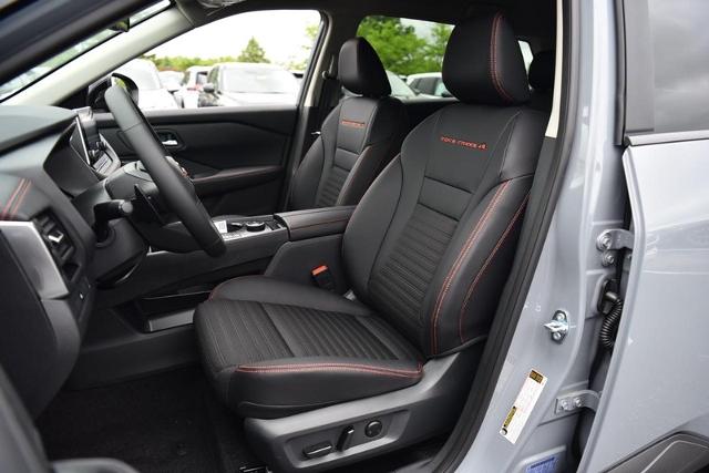 2025 Nissan Rogue Vehicle Photo in Ballwin, MO 63011