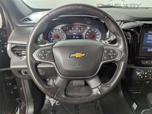 2022 Chevrolet Traverse Vehicle Photo in ENGLEWOOD, CO 80113-6708