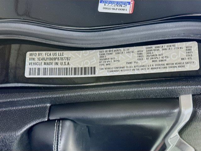 2023 Jeep Grand Cherokee 4xe Vehicle Photo in Doylsetown, PA 18901