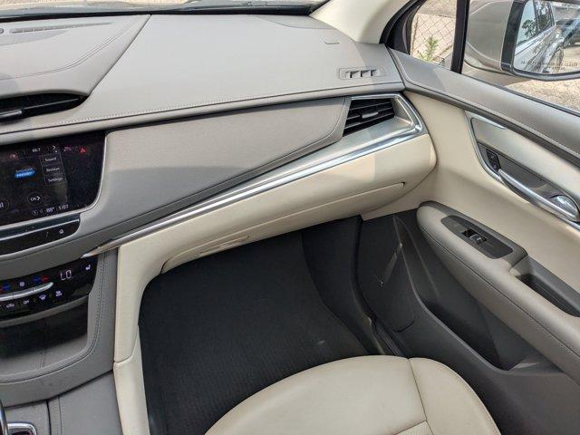 2022 Cadillac XT5 Vehicle Photo in BRUNSWICK, GA 31525-1881