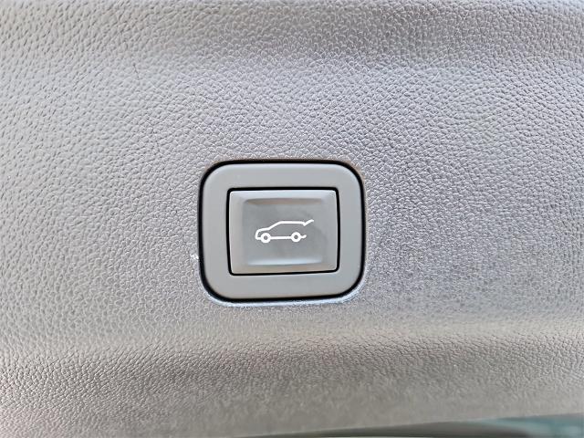 2025 Chevrolet Suburban Vehicle Photo in EASTLAND, TX 76448-3020