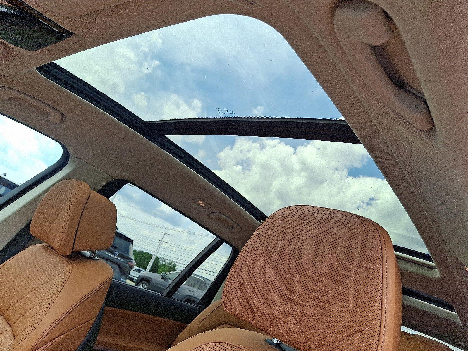 2023 BMW X7 xDrive40i Vehicle Photo in Harrisburg, PA 17111
