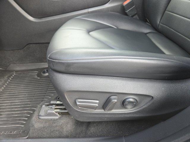 2022 Toyota Highlander Vehicle Photo in Decatur, TX 76234