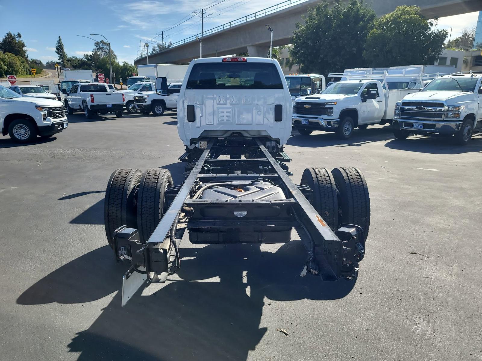 2023 Chevrolet Silverado Chassis Cab Vehicle Photo in LA MESA, CA 91942-8211