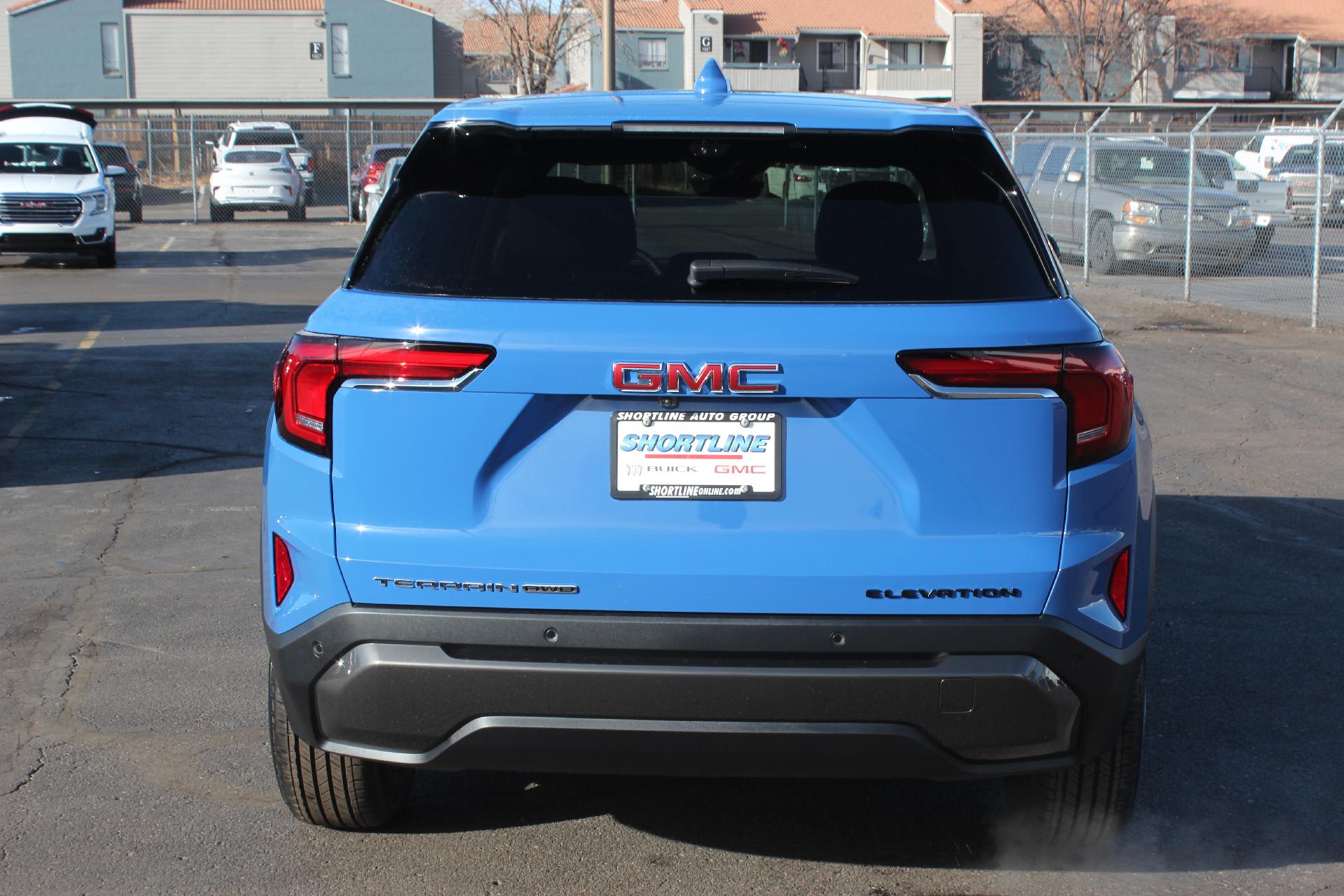 2025 GMC Terrain Vehicle Photo in AURORA, CO 80012-4011