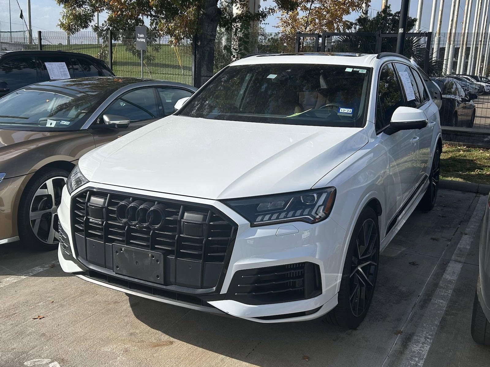 2022 Audi Q7 Vehicle Photo in HOUSTON, TX 77079