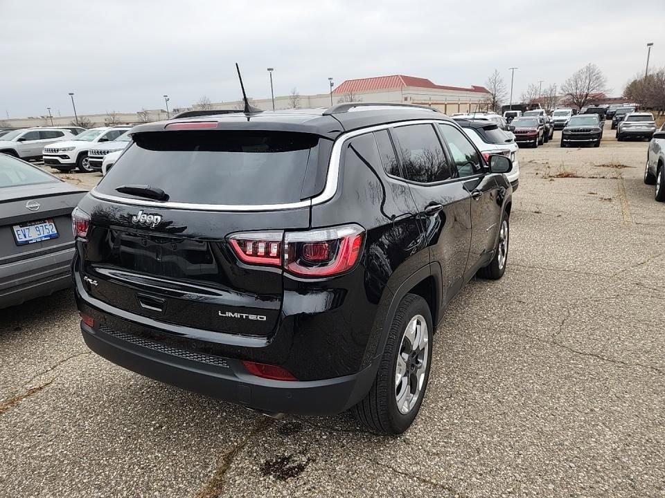 2022 Jeep Compass Vehicle Photo in Cedar Rapids, IA 52402