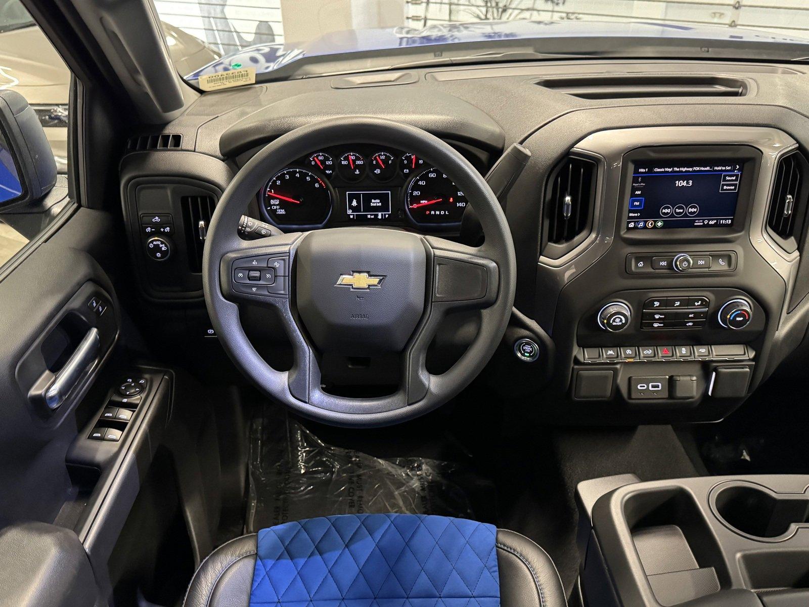 2025 Chevrolet Silverado 1500 Vehicle Photo in LOS ANGELES, CA 90007-3794