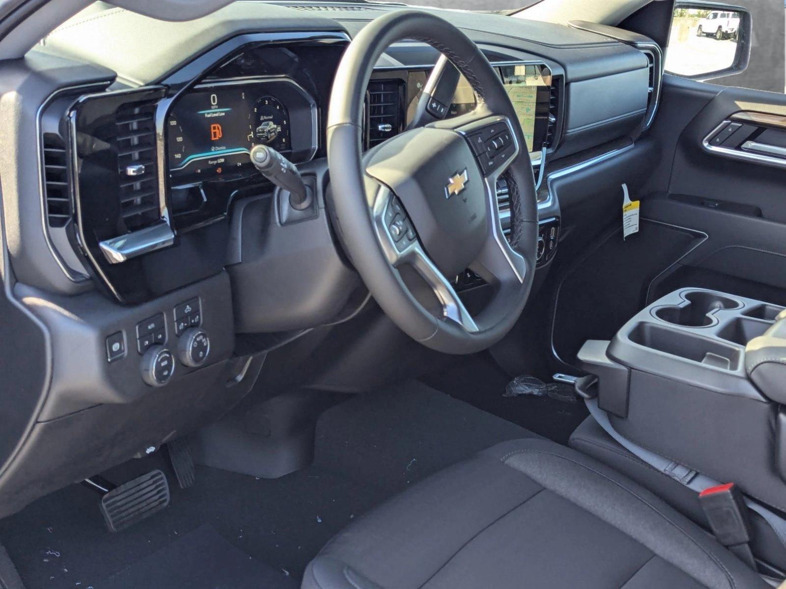 2025 Chevrolet Silverado 1500 Vehicle Photo in PEMBROKE PINES, FL 33024-6534