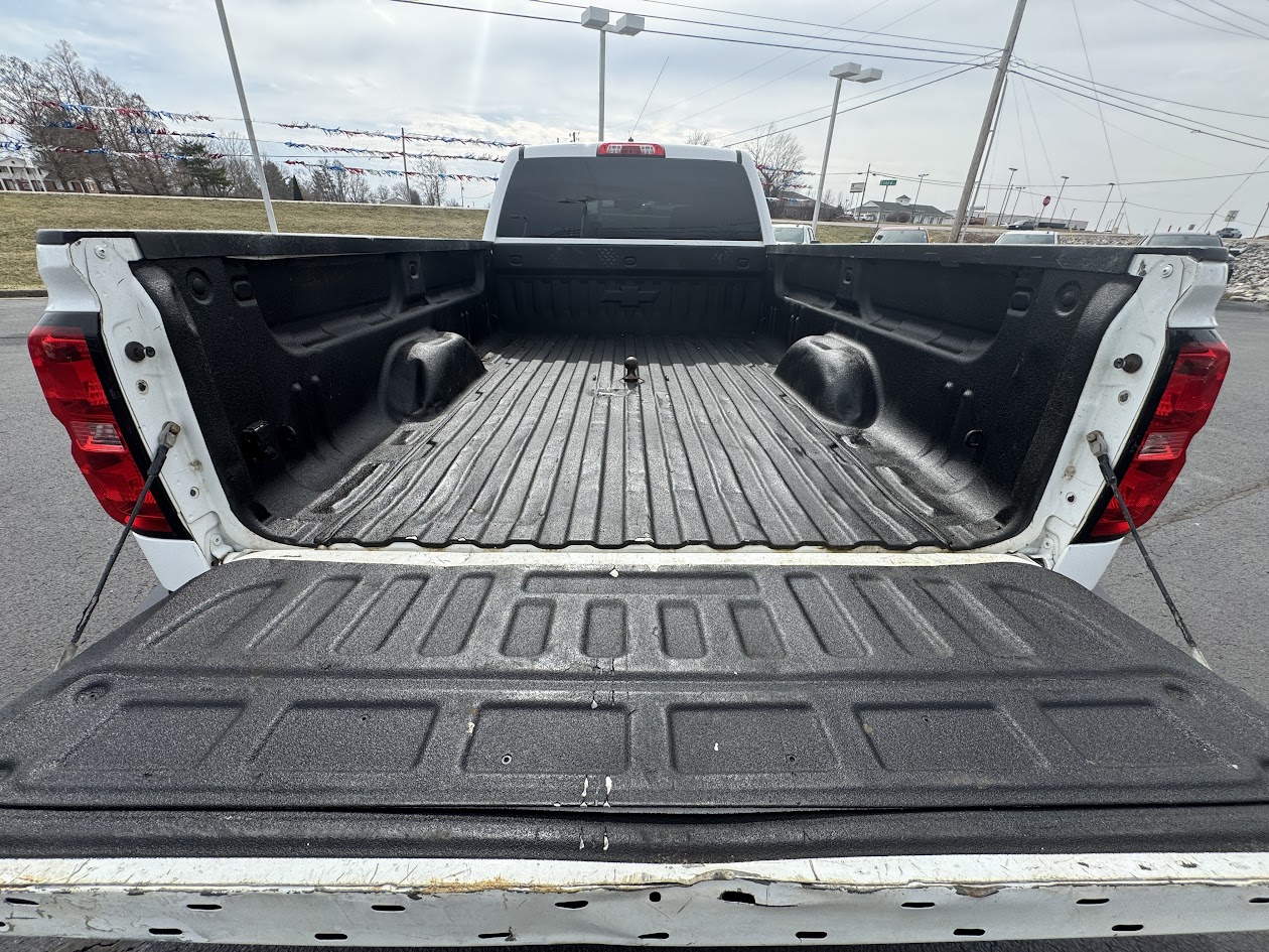 2016 Chevrolet Silverado 3500HD Vehicle Photo in BOONVILLE, IN 47601-9633