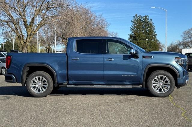 2025 GMC Sierra 1500 Vehicle Photo in ELK GROVE, CA 95757-8703
