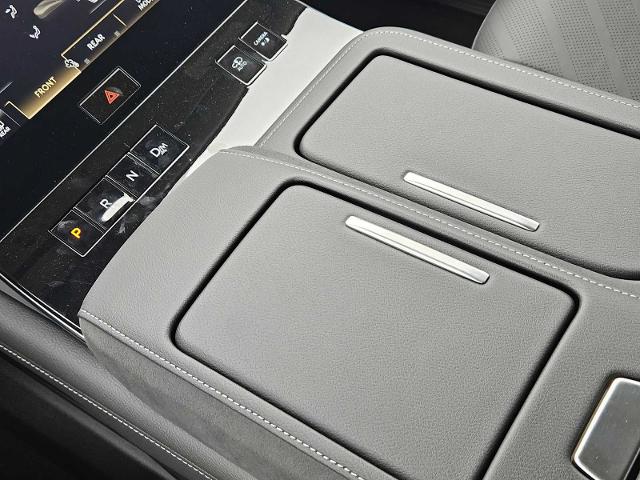 2025 INFINITI QX80 Vehicle Photo in Fort Worth, TX 76132