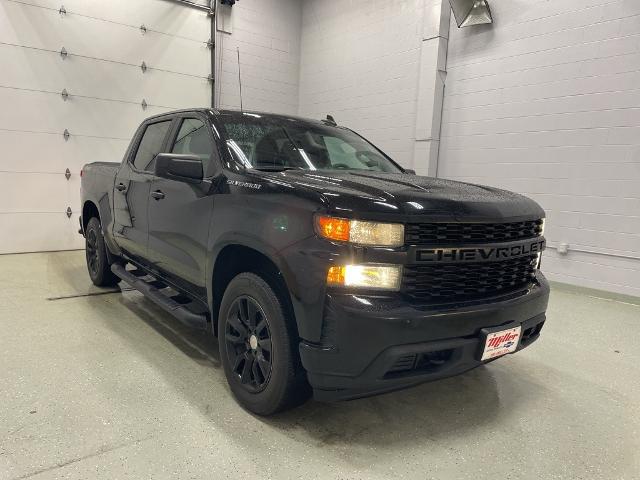 Used 2019 Chevrolet Silverado 1500 Custom with VIN 1GCUYBEF6KZ257830 for sale in Rogers, MN