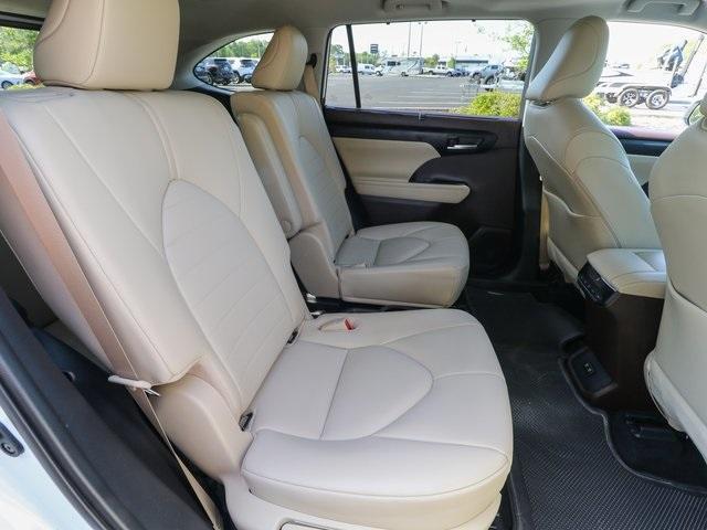 2021 Toyota Highlander Vehicle Photo in HOMOSASSA, FL 34448-1461