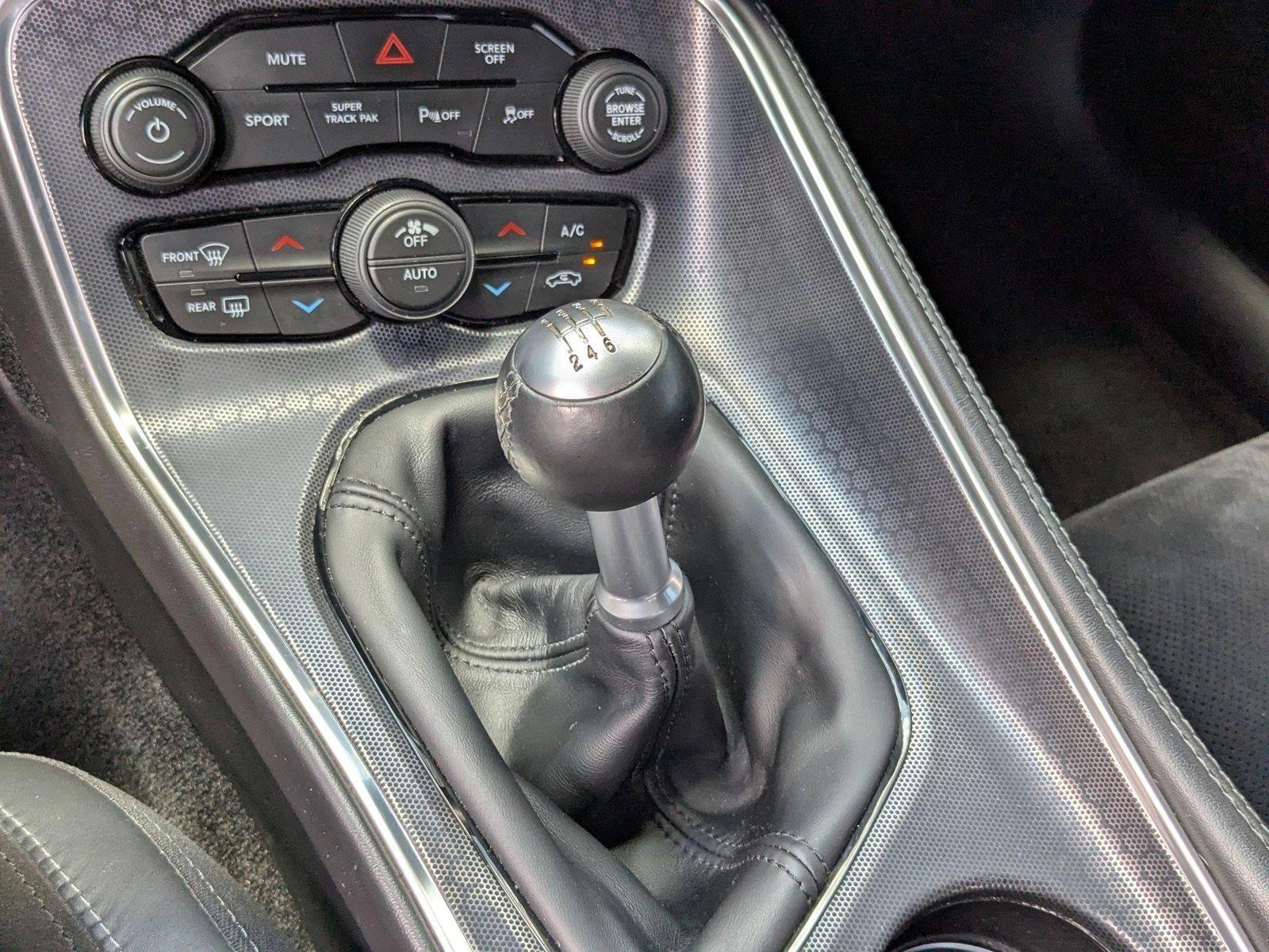 2018 Dodge Challenger Vehicle Photo in Miami, FL 33015