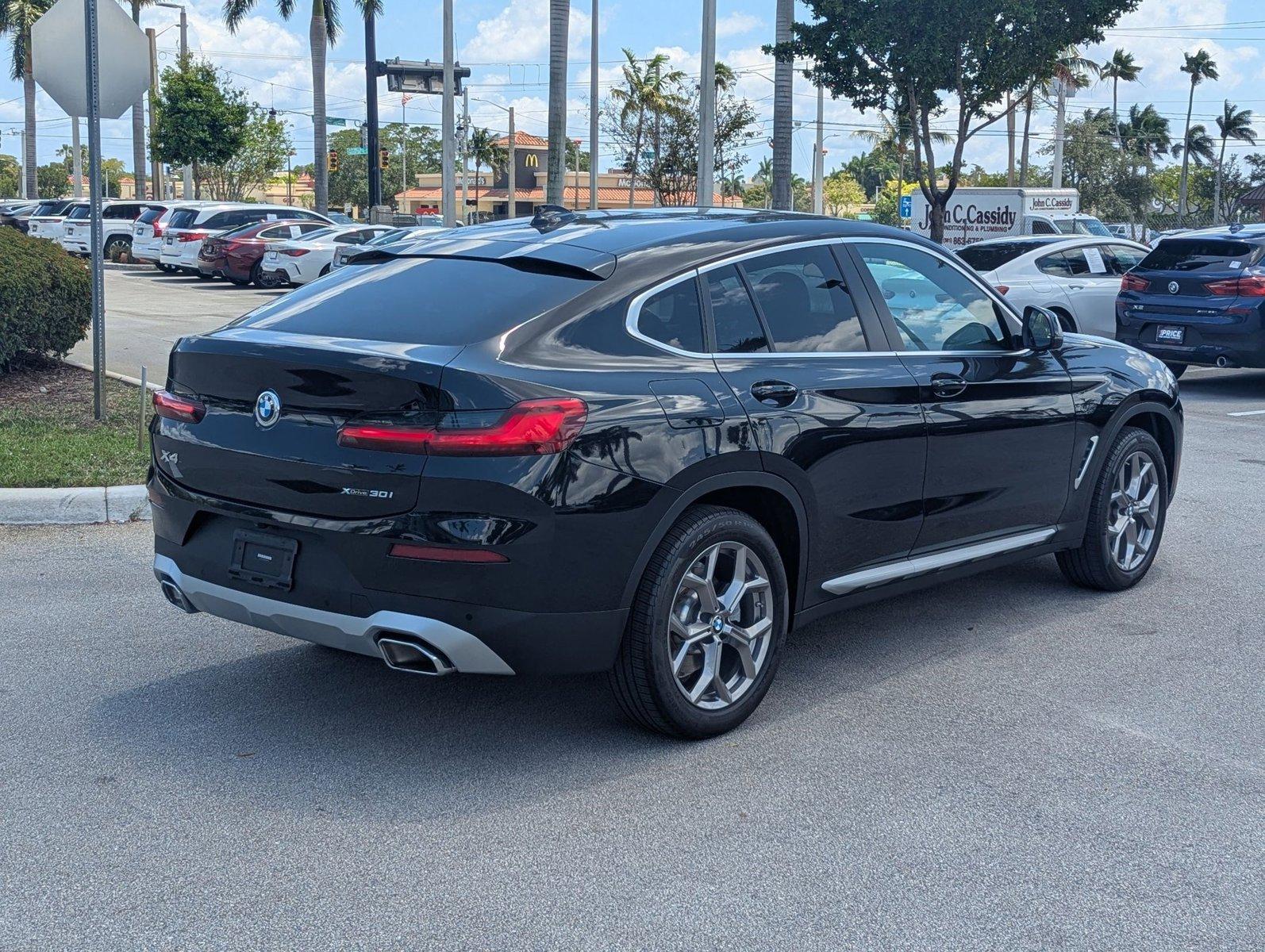 2022 BMW X4 xDrive30i Vehicle Photo in Delray Beach, FL 33444