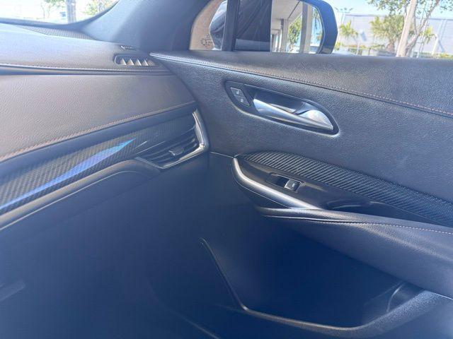 2021 Cadillac XT4 Vehicle Photo in DELRAY BEACH, FL 33483-3294