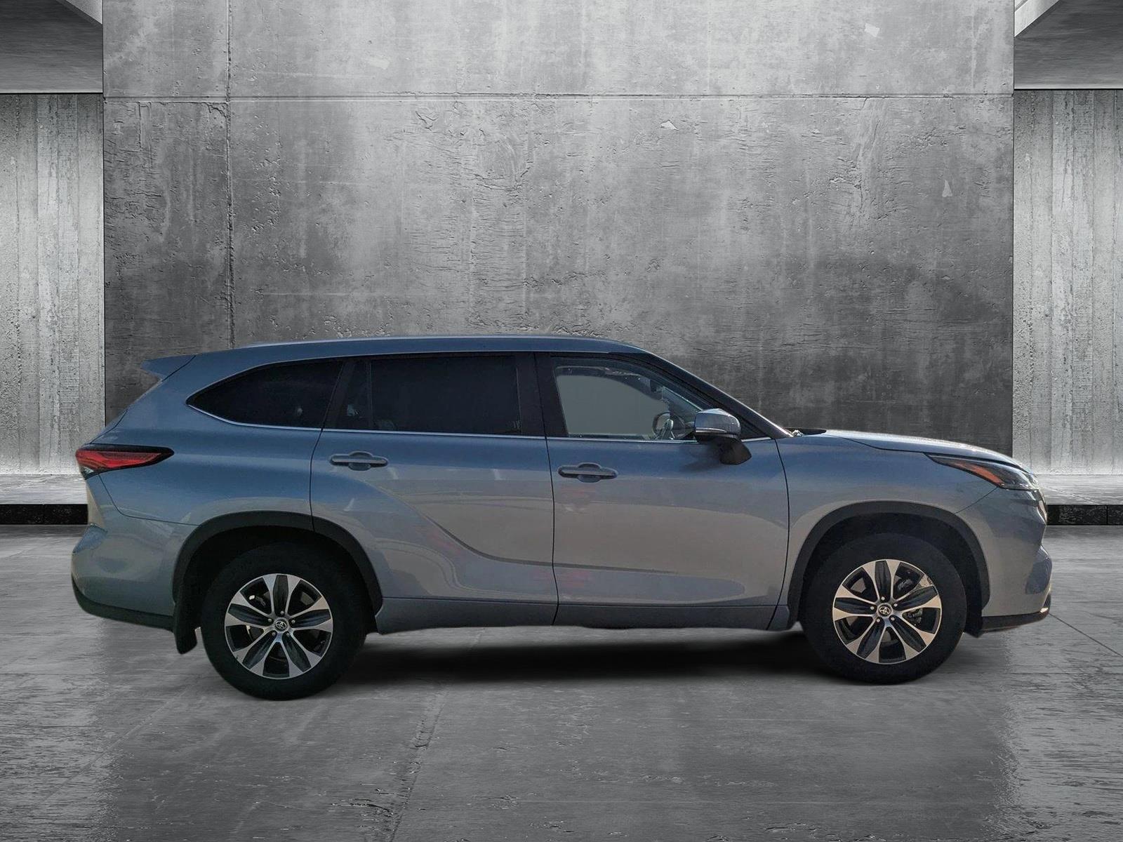 2023 Toyota Highlander Vehicle Photo in Winter Park, FL 32792